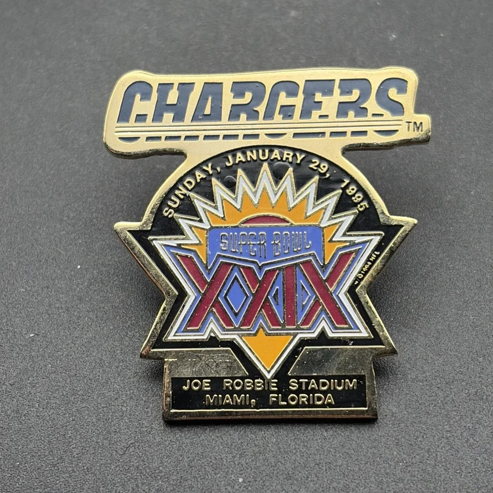 Super Bowl XXIX San Diego Chargers 1995 Joe Robbie Stadium Florida Lapel Hat Pin